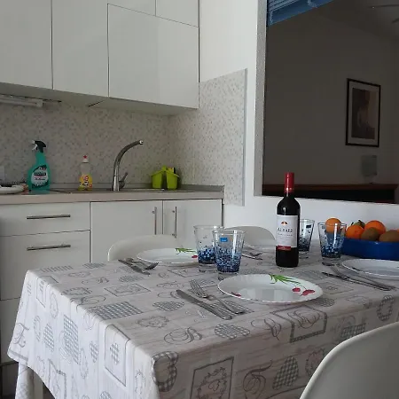 アパート Miramar Attico